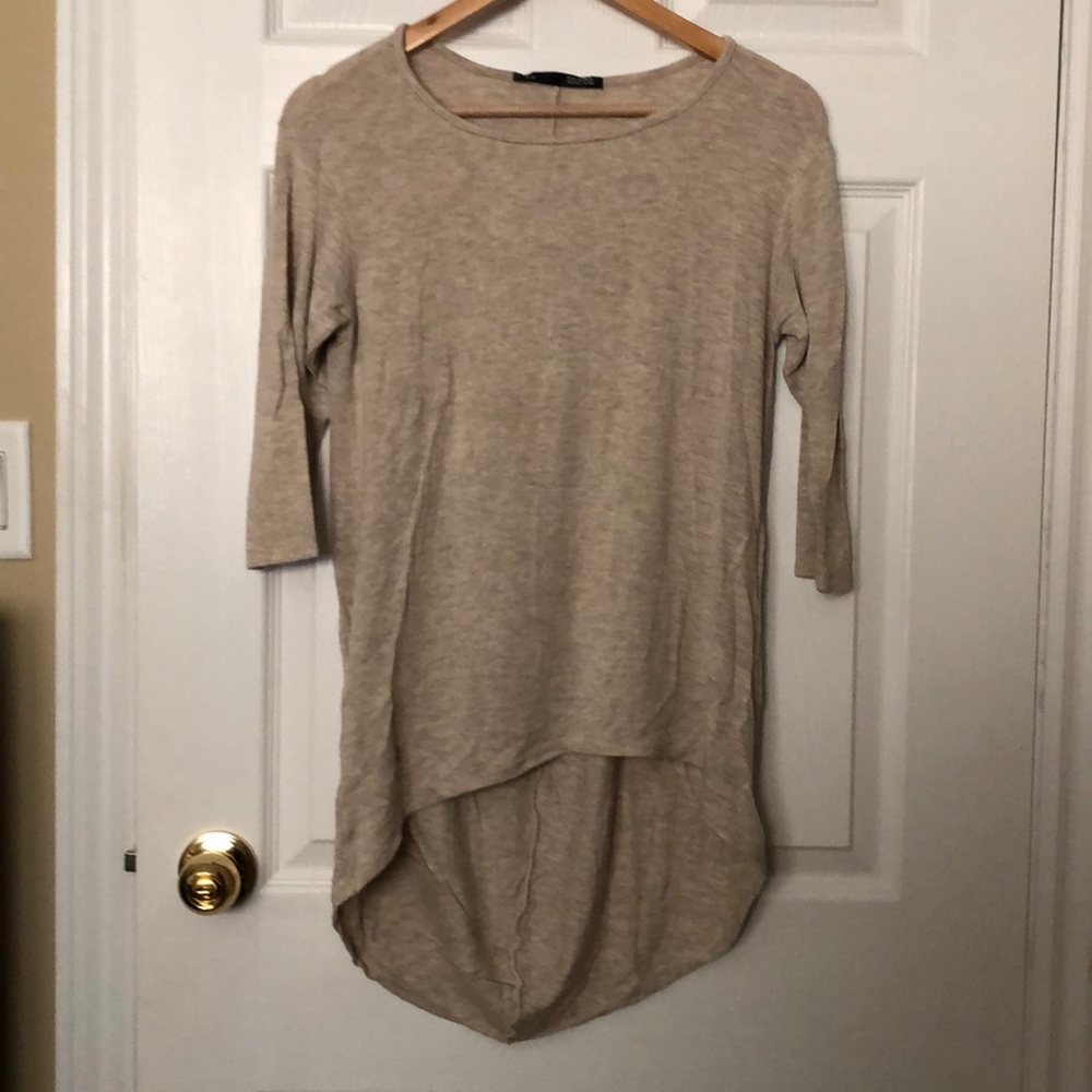 NWOT hi-low Shirt